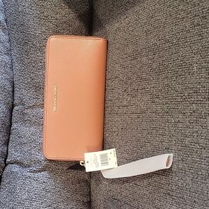 NWT MICHAEL KORS JET SET WALLET-SUNSET PEACH